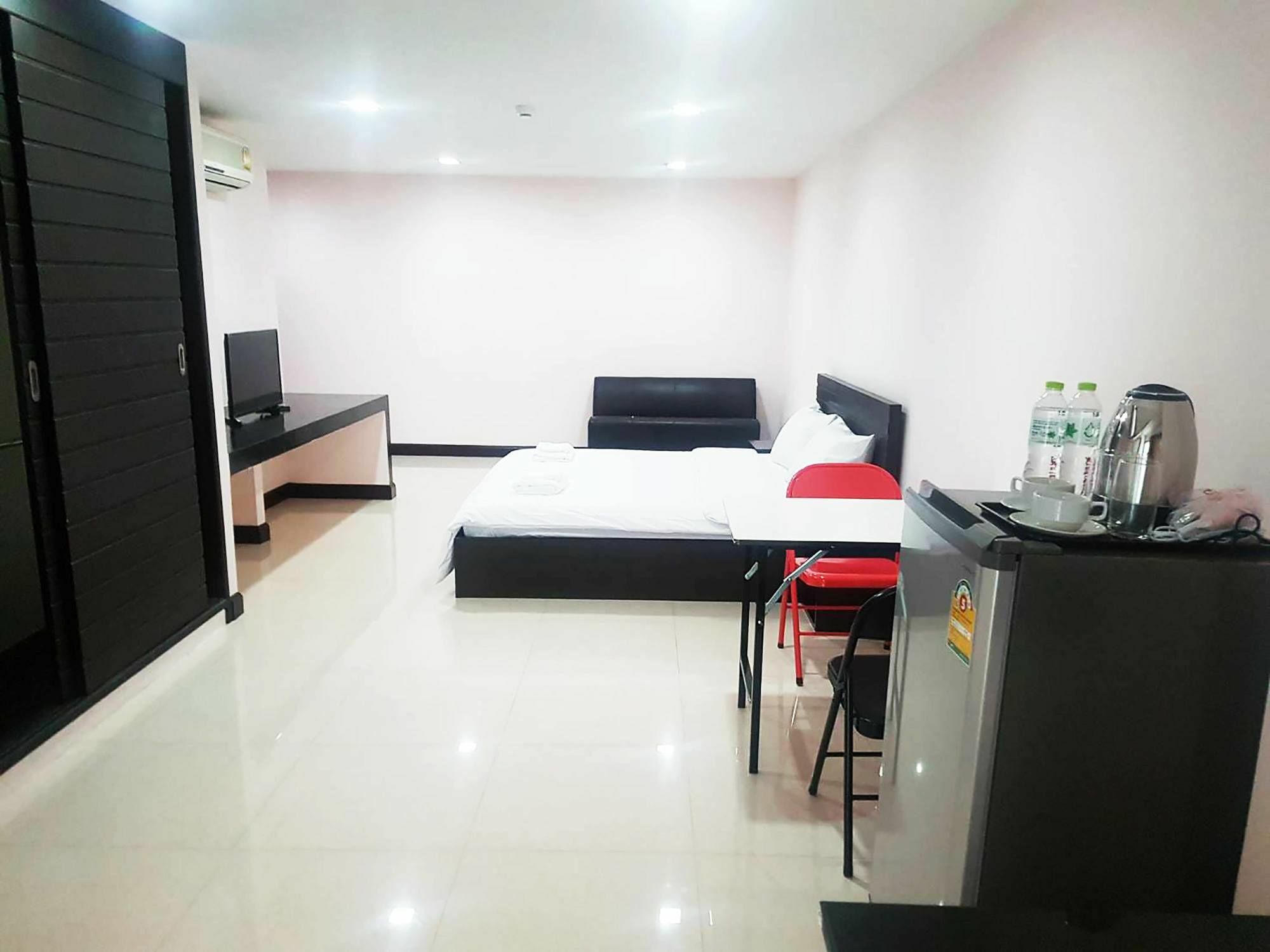 Mok Mek 72 Hotel Банкок Екстериор снимка