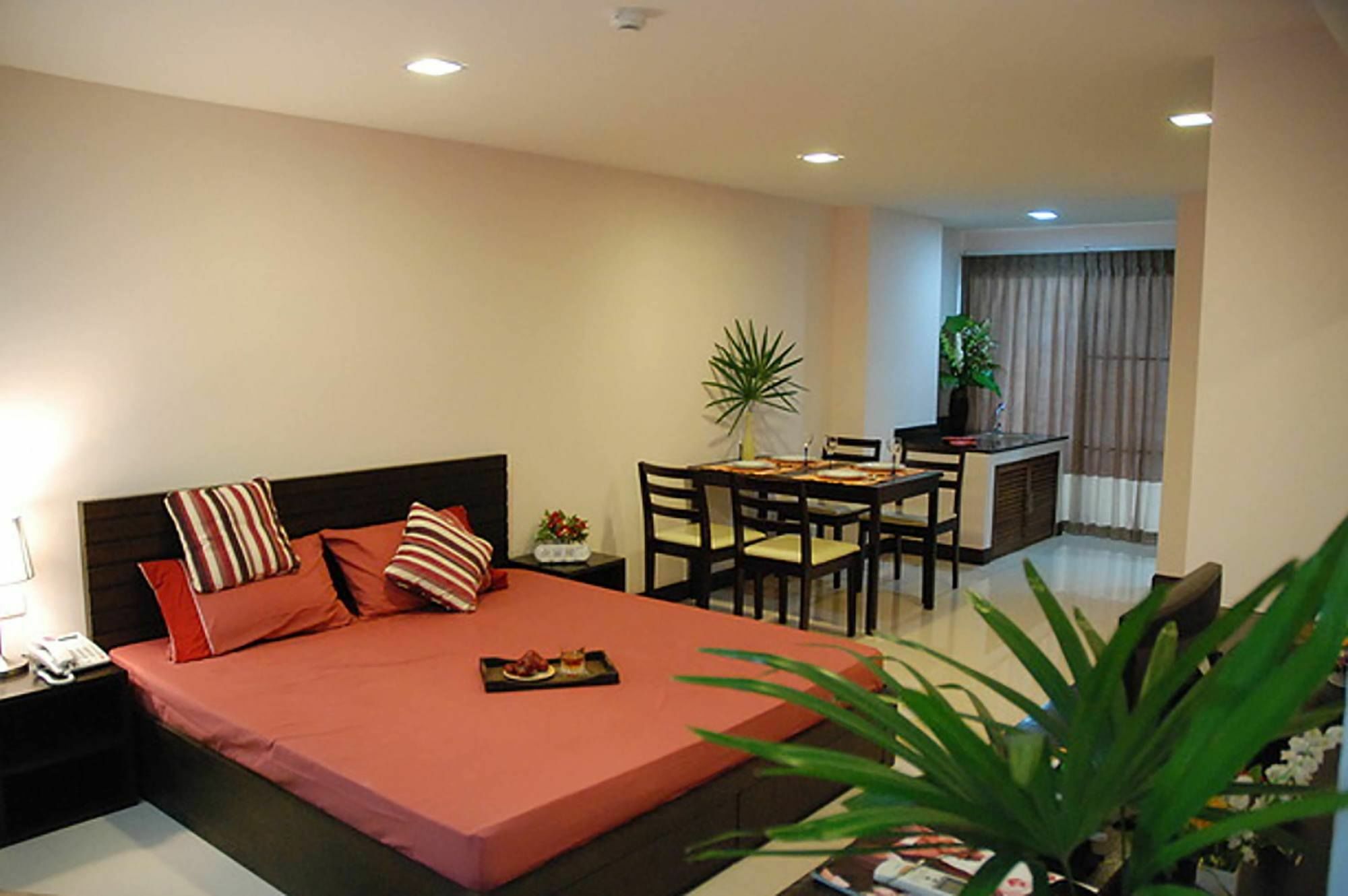 Mok Mek 72 Hotel Банкок Екстериор снимка